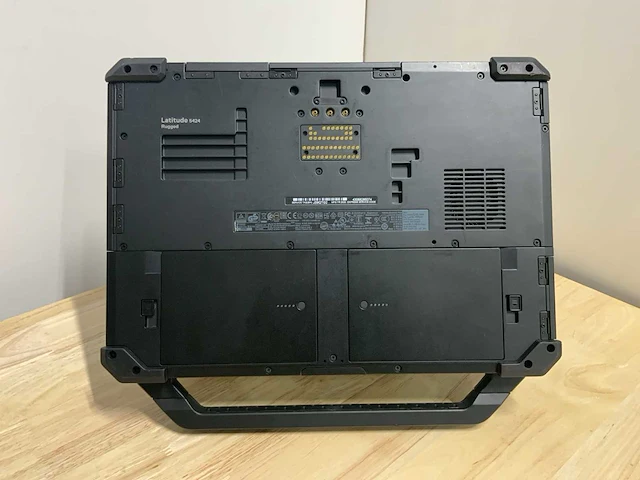 Dell latitude 5424 rugged laptop - afbeelding 2 van  12