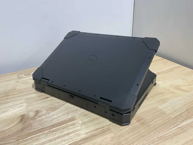 Dell latitude 5424 rugged laptop - afbeelding 3 van  12