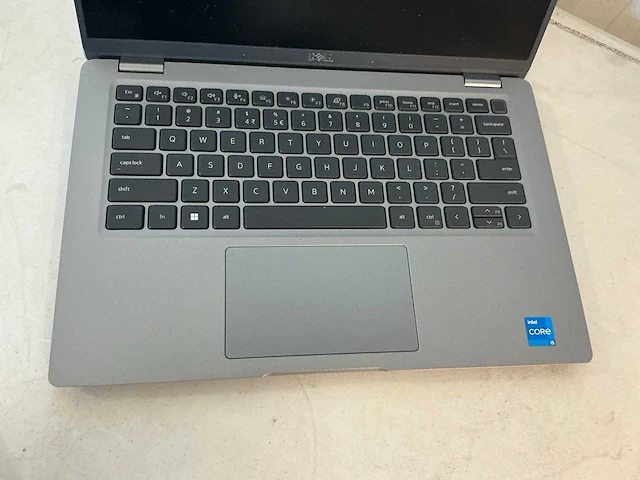 Dell latitude 5430 laptop - afbeelding 2 van  8