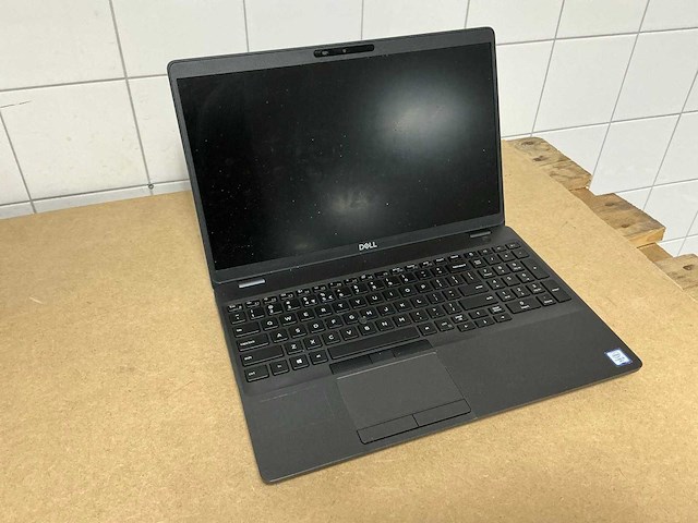 Dell latitude 5501 - i5-9400h laptop - afbeelding 1 van  4