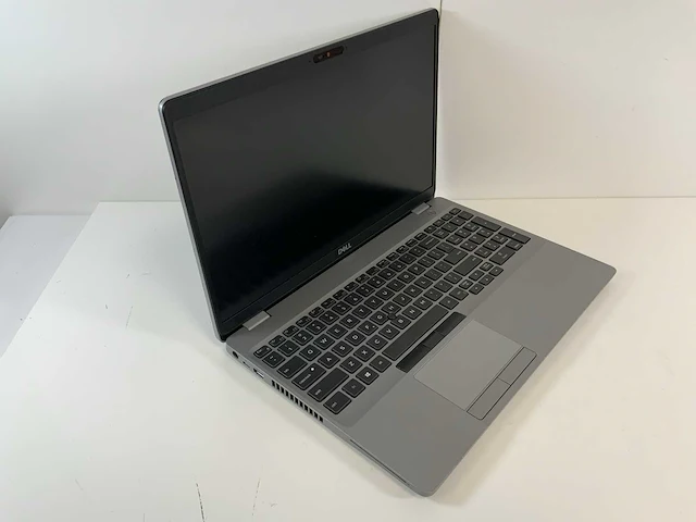 Dell latitude 5510 15.5", core(tm) i5 10th gen, 16 gb ram, 1 tb nvme laptop - afbeelding 2 van  7