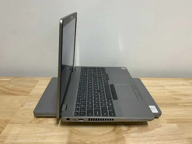 Dell latitude 5510 laptop (2x) - afbeelding 11 van  14