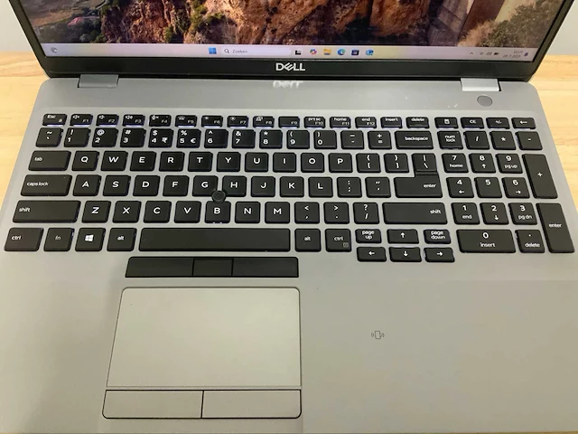 Dell latitude 5510 laptop - afbeelding 2 van  9