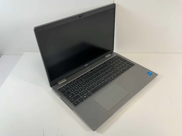 Dell latitude 5520 15.5", core(tm) i5 11th gen, 16 gb ram, 1 tb nvme laptop - afbeelding 2 van  7