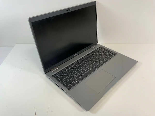 Dell latitude 5520 15.5", core(tm) i5 11th gen, 16 gb ram, 1 tb nvme laptop - afbeelding 2 van  7