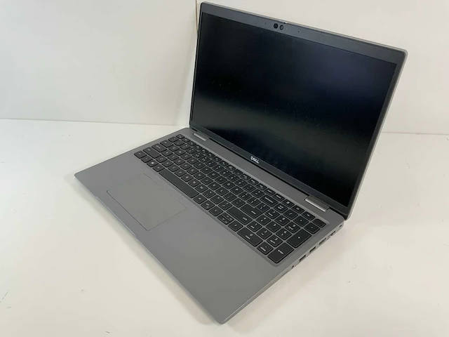 Dell latitude 5520 15.5", core(tm) i5 11th gen, 16 gb ram, 1 tb nvme laptop - afbeelding 3 van  7