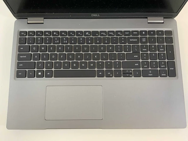Dell latitude 5520 15.5", core(tm) i5 11th gen, 16 gb ram, 1 tb nvme laptop - afbeelding 4 van  7