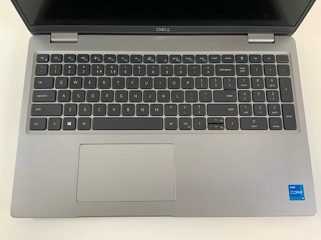 Dell latitude 5520 15.5", core(tm) i5 11th gen, 16 gb ram, 500 gb nvme laptop - afbeelding 4 van  7