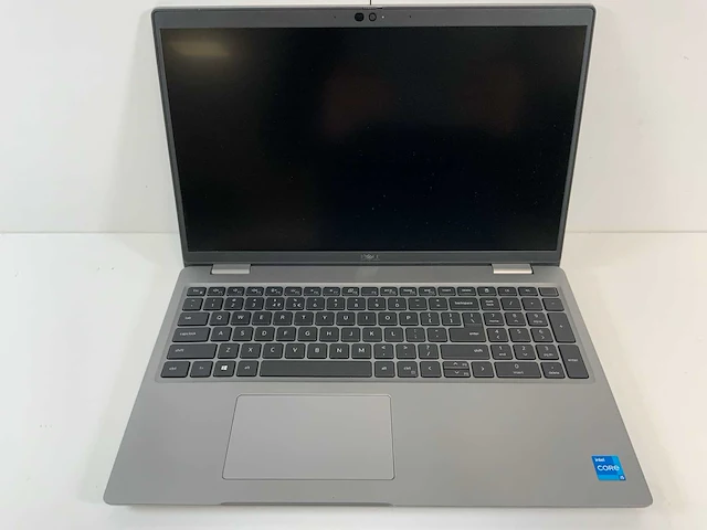 Dell latitude 5520 15.5", core(tm) i5 11th gen, 16 gb ram, 500 gb nvme laptop - afbeelding 1 van  7