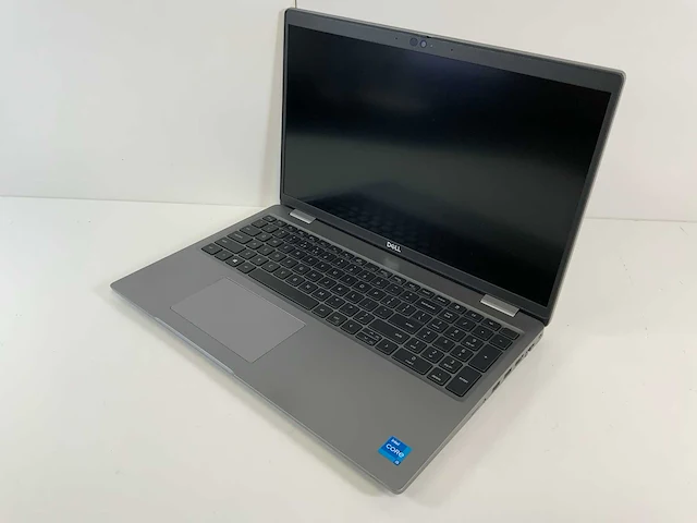 Dell latitude 5520 15.5", core(tm) i5 11th gen, 16 gb ram, 500 gb nvme laptop - afbeelding 3 van  7