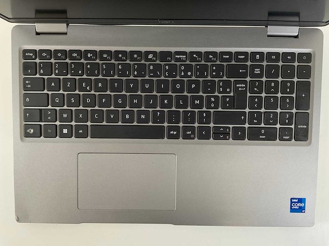Dell latitude 5520 15.5”, core(tm) i7 11th gen, 16 gb ram, 1 tb nvme laptop - afbeelding 4 van  7