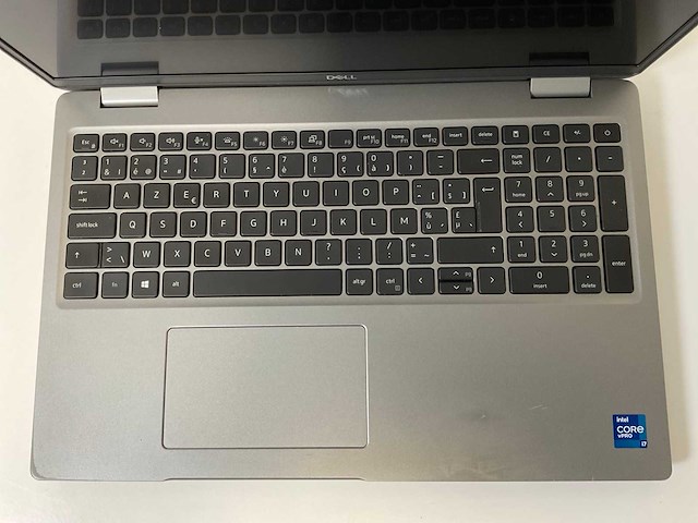 Dell latitude 5520 15.5”, core(tm) i7 11th gen, 16 gb ram, 512 gb nvme laptop - afbeelding 4 van  7