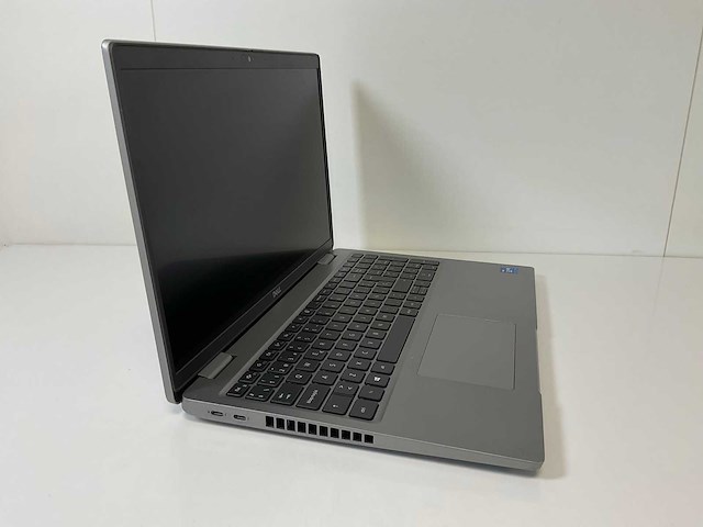 Dell latitude 5520 15.5”, core(tm) i7 11th gen, 16 gb ram, 512 gb nvme laptop - afbeelding 2 van  7