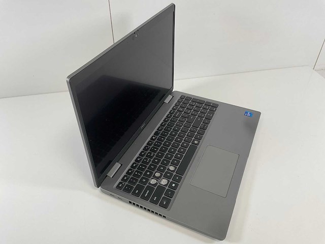 Dell latitude 5520 15.5”, core(tm) i7 11th gen, 16 gb ram, 512 gb nvme laptop - afbeelding 2 van  7