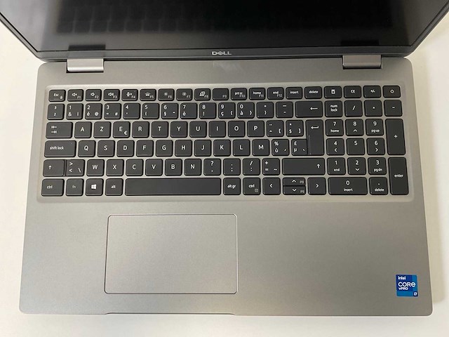 Dell latitude 5520 15.5”, core(tm) i7 11th gen, 32 gb ram, 512 gb nvme laptop - afbeelding 4 van  7