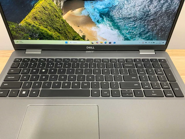 Dell latitude 5520 laptop - afbeelding 4 van  8