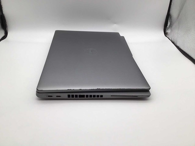Dell latitude 5520 laptop - afbeelding 6 van  9