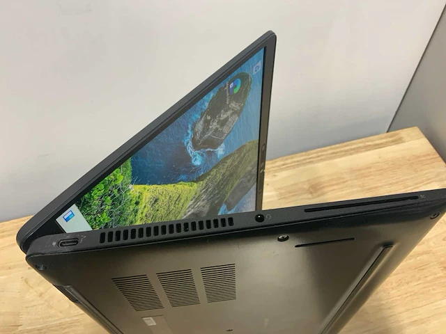 Dell latitude 7420 (i7 gen11) laptop - afbeelding 9 van  10