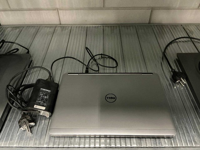 Dell latitude e7240 2v2jyz1 - afbeelding 3 van  3