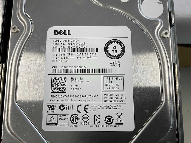 Dell (md3460/e08j) 16x 4 tb sas(mg03sca400) - 8x 3 tb sas(st3000nm0023) - 9x 4 tb sas(mg04sca40eny) - 1x 4 tb sas(st4000nm0295) - 8x 4 tb sas(mg04sca40en) - 17x 6 tb sas(mg04sca60ee) - 1x 4 tb sas(st4000nm0025) disk array enclosure - afbeelding 9 van  20