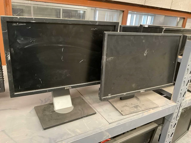Dell monitor (2x) - afbeelding 1 van  6