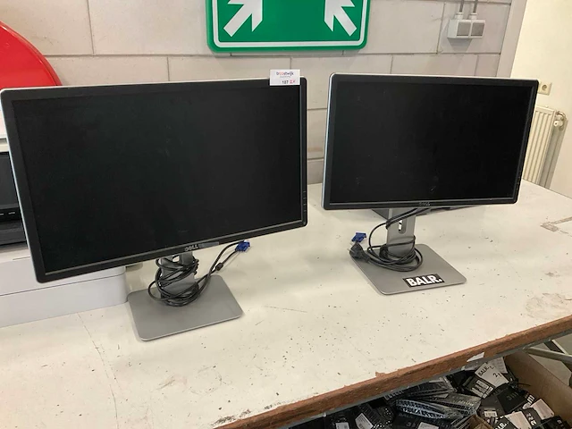 Dell monitoren (2x) - afbeelding 1 van  3