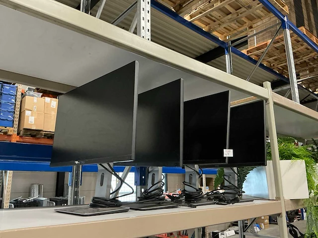 Dell monitoren (4x) - afbeelding 1 van  5