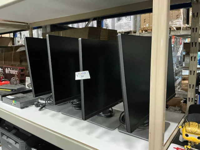Dell monitoren (4x) - afbeelding 1 van  6