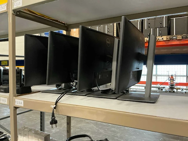 Dell monitoren (8x) - afbeelding 3 van  5