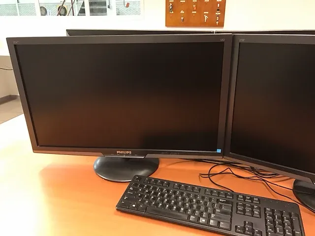Dell optiplex 3020 desktop met 2 monitoren - afbeelding 6 van  6