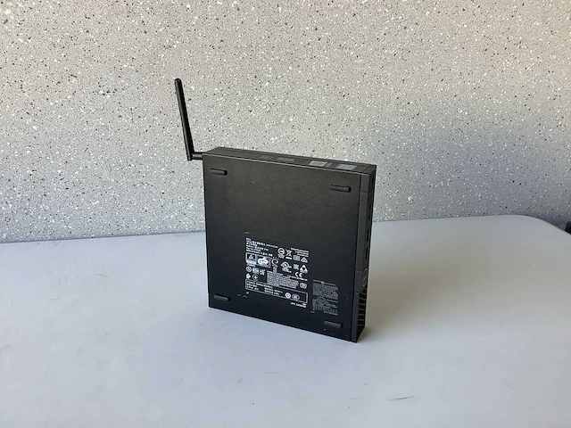 Dell optiplex 3070 micro desktop - afbeelding 3 van  5