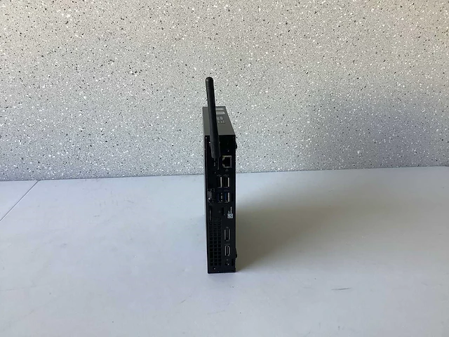 Dell optiplex 3070 micro desktop - afbeelding 4 van  5