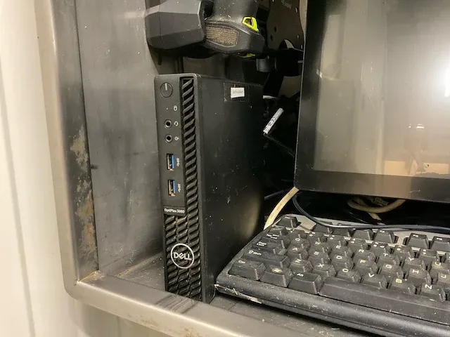 Dell optiplex 3080 microformfactor-desktop - afbeelding 2 van  5