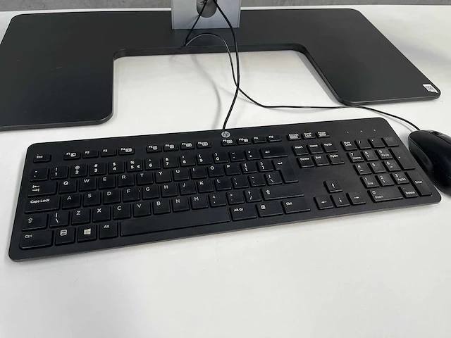 Dell p2417h - 24" ergonomische pc set - hdmi, displayport, vga - afbeelding 9 van  20