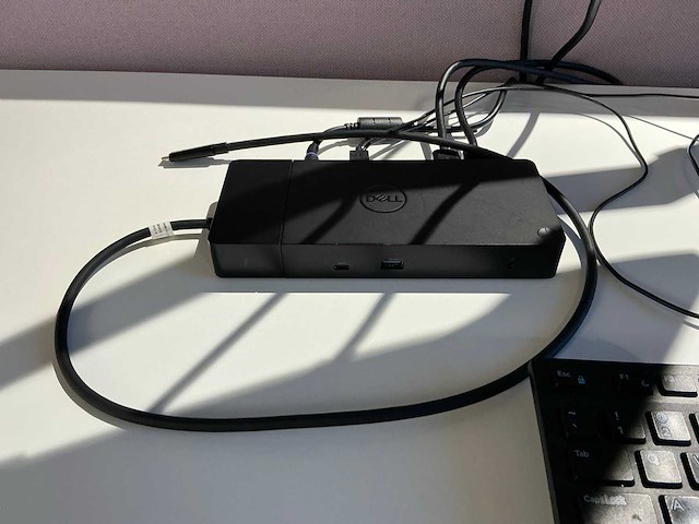 Dell p2417h monitor met dockingstation (2x) - afbeelding 2 van  7