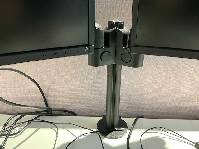 Dell p2417h monitor met dockingstation (2x) - afbeelding 6 van  7