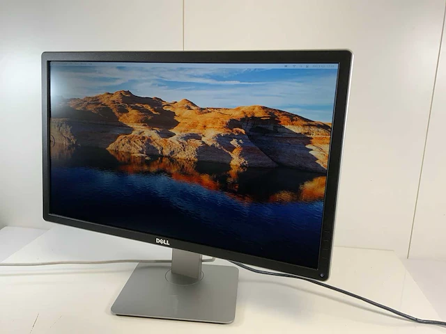 Dell (p2715q) 27", 3840x2160 (uhd) ips monitor - afbeelding 3 van  6