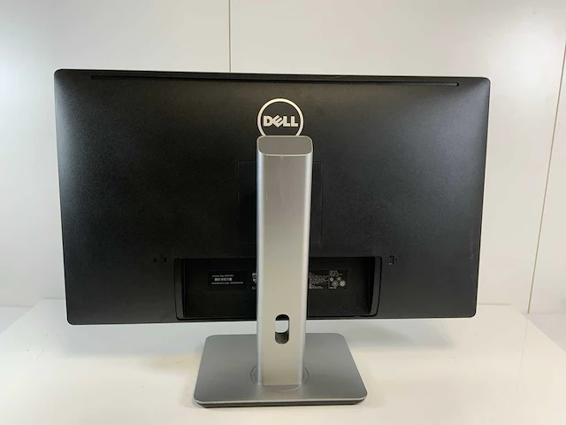 Dell (p2715q) 27", 3840x2160 (uhd) ips monitor - afbeelding 4 van  6