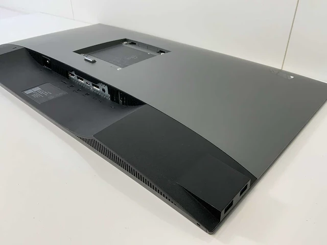 Dell (p2719dc) 27”, 2560x1440 (qhd) ips monitor - afbeelding 5 van  6
