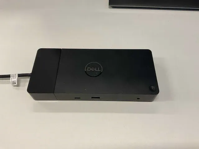 Dell p2719h 27” monitor met toetsenbord en muis (3x) - afbeelding 5 van  5