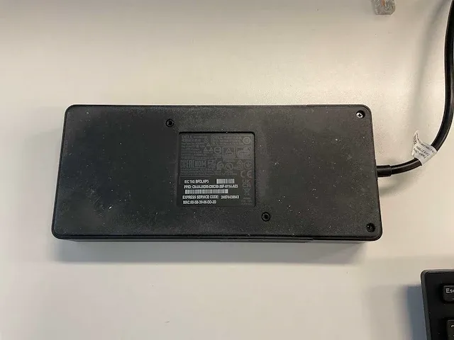 Dell p2719h 27” monitor met toetsenbord en muis - afbeelding 6 van  6