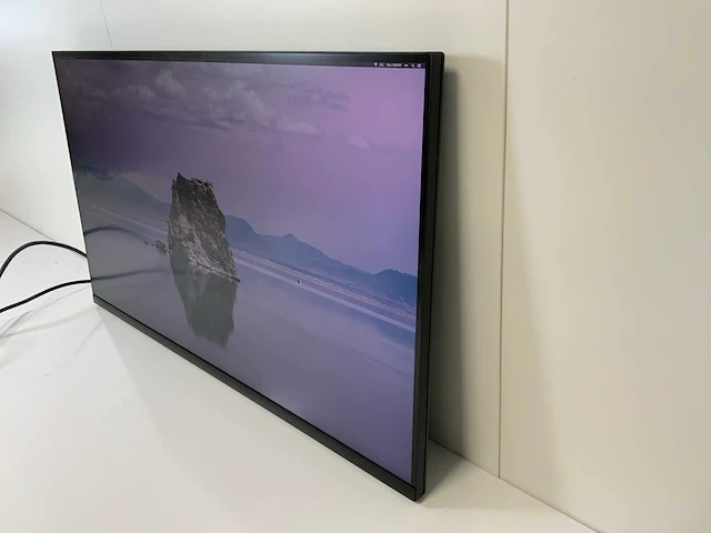 Dell (p3223qe) 32”, 3840x2160 (uhd) ips monitor - afbeelding 2 van  6