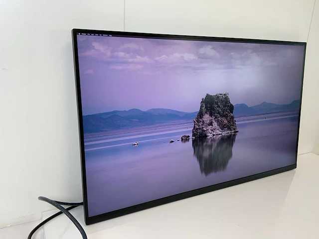 Dell (p3223qe) 32”, 3840x2160 (uhd) ips monitor - afbeelding 3 van  6