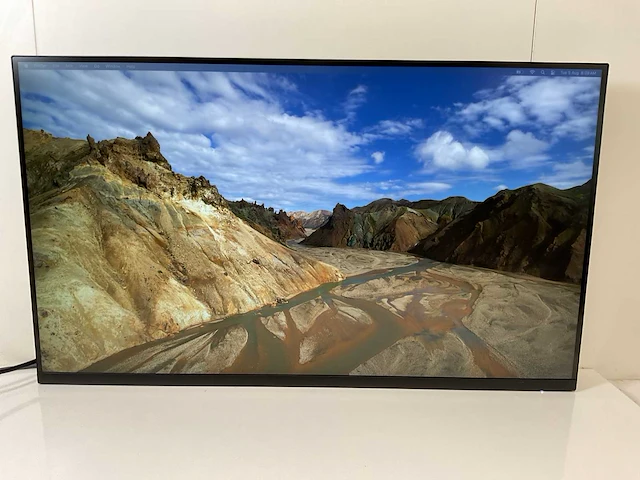 Dell (p3223qe) 32”, 3840x2160 (uhd) ips monitor - afbeelding 1 van  6