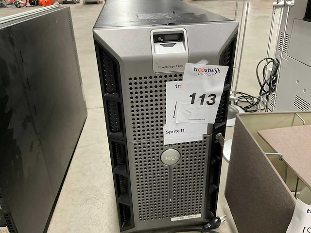 Dell poweredge 1900 server - afbeelding 5 van  5