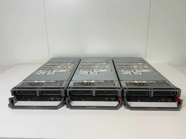 Dell poweredge m630, 2x xeon(r) e5-2697 v4, 16x 16 gb ram, no hdd blade servers (3x) - afbeelding 1 van  12