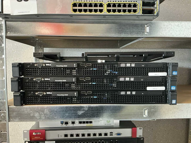 Dell poweredge r220 server (3x) - afbeelding 1 van  2