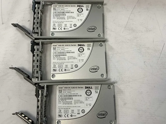 Dell poweredge r370xd, 2x xeon(r) e5-2650l v3, 8x 16 gb ram, 4x 300 gb sas (st300mp0005), 6x 400 gb sas (ssdsc2bx400g4r), 6x 600 gb sas (al13sxb600n), 6x 1 tb sas (st91000640ss) rack mount chassis - afbeelding 2 van  17