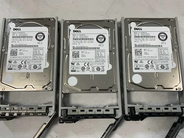 Dell poweredge r370xd, 2x xeon(r) e5-2650l v3, 8x 16 gb ram, 4x 300 gb sas (st300mp0005), 6x 400 gb sas (ssdsc2bx400g4r), 6x 600 gb sas (al13sxb600n), 6x 1 tb sas (st91000640ss) rack mount chassis - afbeelding 4 van  17