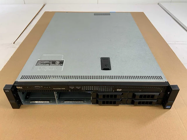 Dell poweredge r520, 2x xeon(r) e5-2420, 12x 16 gb ram, 1x 3.84 tb nvme(mz1lb3t8hmla-00007) - 1x 1 tb nvme(ssd 970 evo plus) rack mount chassis - afbeelding 2 van  8